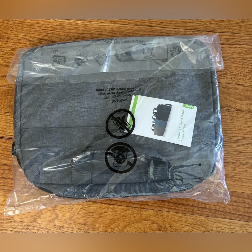 Lenovo Laptop Bag Unisex Gray 15.6” Top-loader T210 Accessory Shoulder Bag New